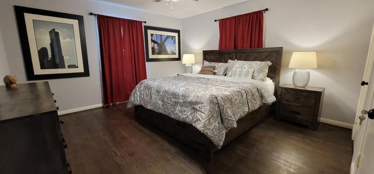 The Harby Street House - Close To U Of H, Stadiums, Downtown, Med Center Х'юстон Екстер'єр фото